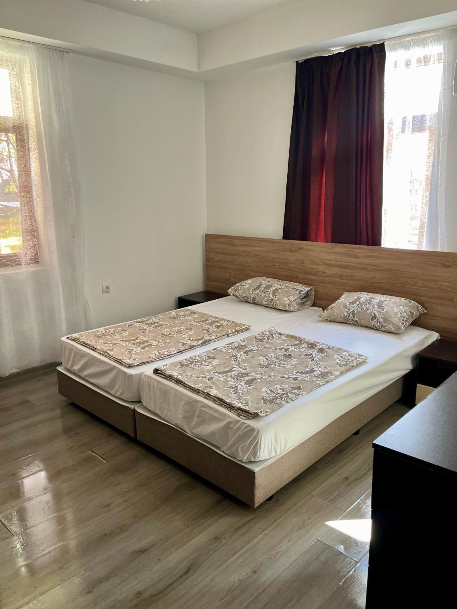 En-Suite Rooms: Novа Guesthouse In Sofia Center 外观 照片