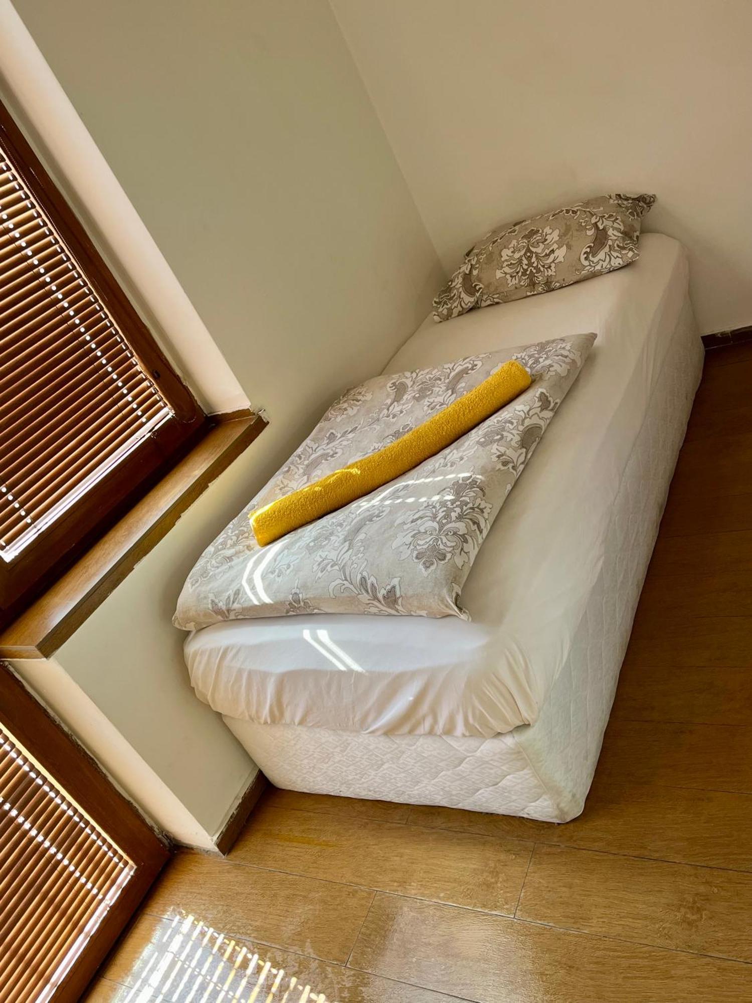 En-Suite Rooms: Novа Guesthouse In Sofia Center 客房 照片